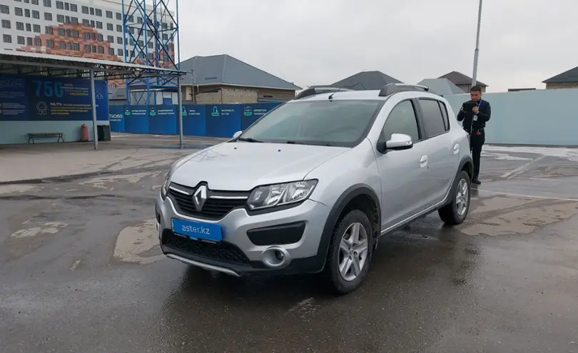 Renault Sandero 2015 года за 5 000 000 тг. в Шымкент