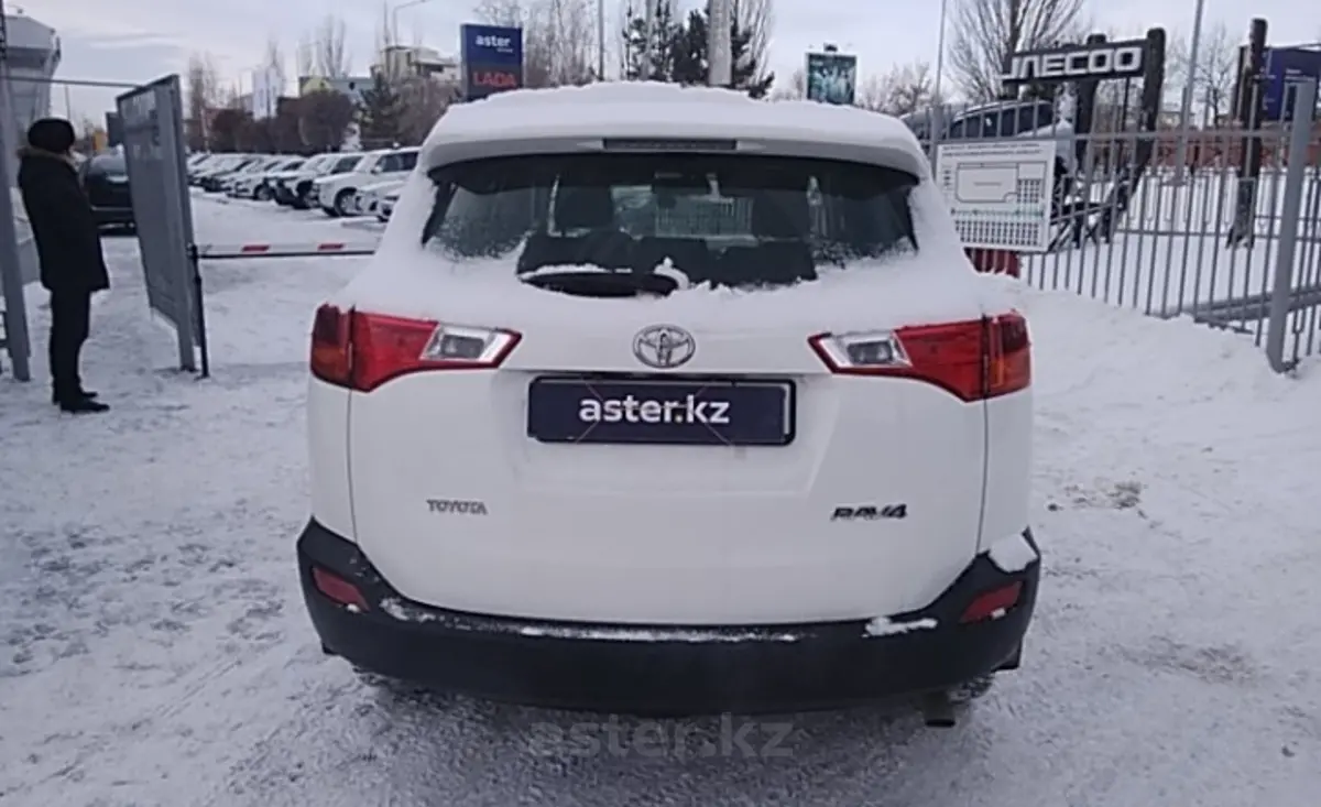 Toyota RAV4 2015