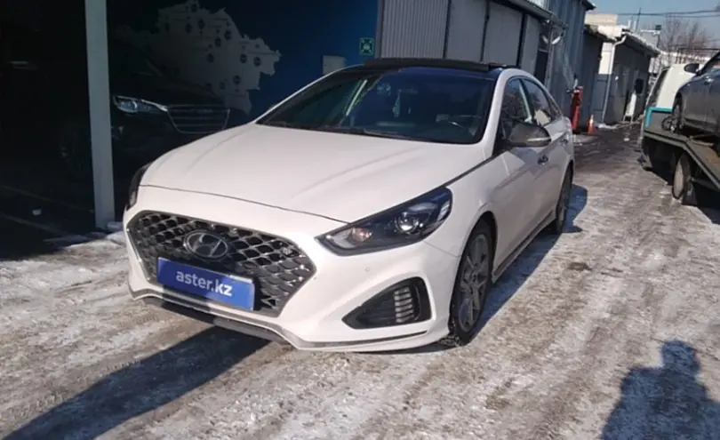 Hyundai Sonata 2018 года за 11 000 000 тг. в Алматы