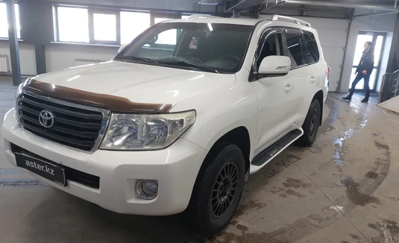 Toyota Land Cruiser 2013 года за 20 000 000 тг. в Астана