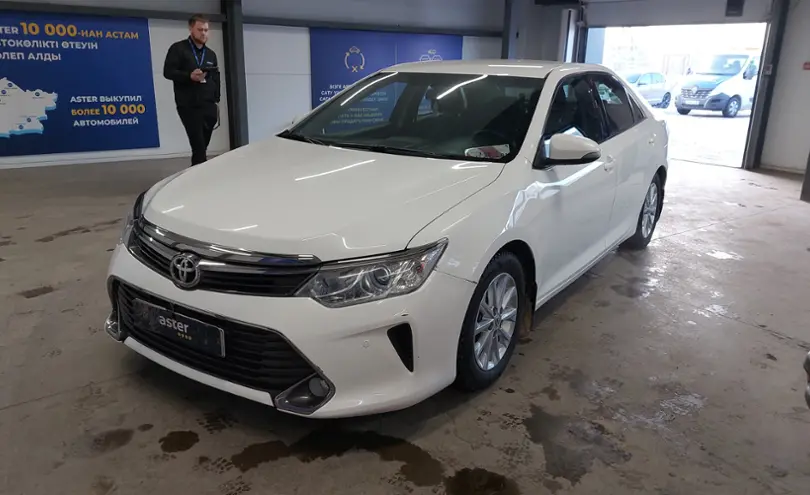 Toyota Camry 2015 года за 11 000 000 тг. в Астана