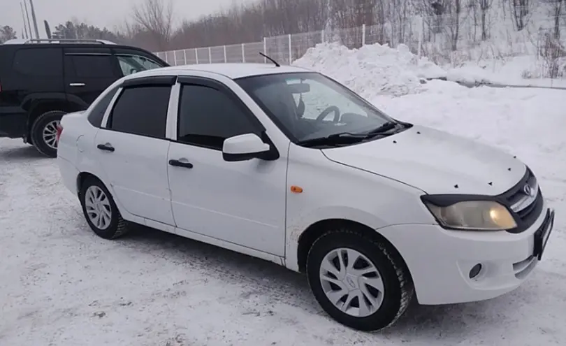 LADA (ВАЗ) Granta 2013 года за 2 300 000 тг. в Усть-Каменогорск фото 3
