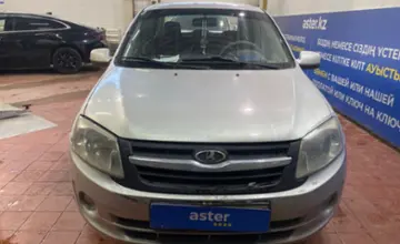 LADA (ВАЗ) Granta 2012 года за 2 200 000 тг. в Астана фото 2