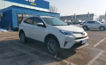 Toyota RAV4 2017 года за 11 500 000 тг. в Алматы фото 2