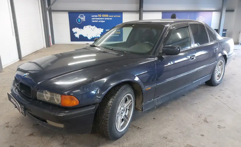 BMW 7 серии 1996 года за 3 200 000 тг. в Астана