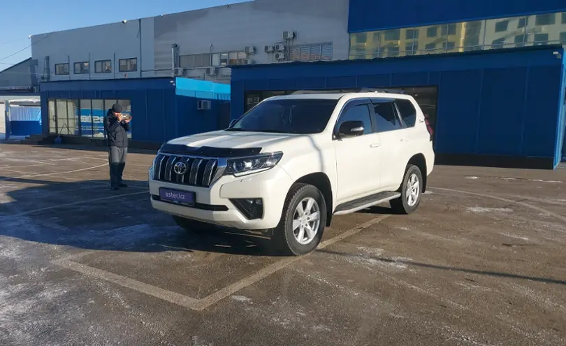 Toyota Land Cruiser Prado 2022 года за 40 000 000 тг. в Алматы