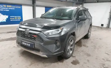 Toyota RAV4 2020 года за 14 200 000 тг. в Астана фото 1