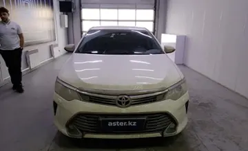 Toyota Camry 2015 года за 11 000 000 тг. в Павлодар фото 2