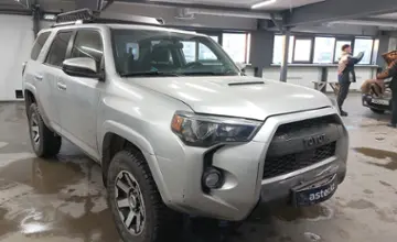 Toyota 4Runner 2020 года за 21 500 000 тг. в Астана фото 2