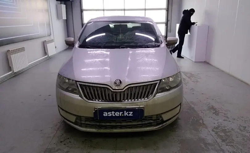 Skoda Rapid 2015 года за 5 000 000 тг. в Павлодар фото 2