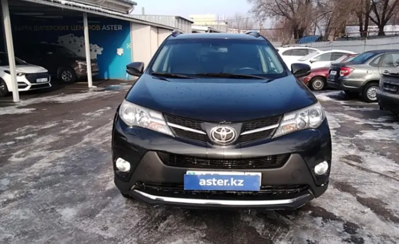 Toyota RAV4 2015 года за 10 000 000 тг. в Алматы фото 2