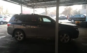 Toyota Highlander 2011 года за 13 000 000 тг. в Алматы фото 4