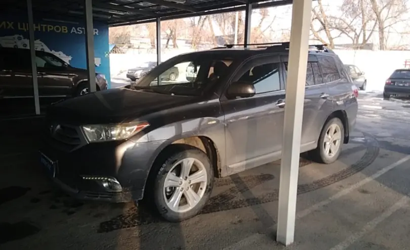 Toyota Highlander 2011 года за 13 000 000 тг. в Алматы