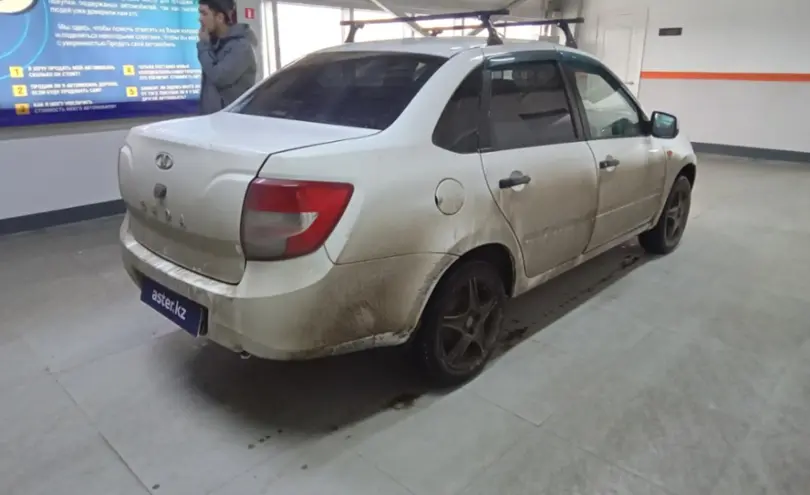 LADA (ВАЗ) Granta 2014 года за 2 000 000 тг. в Уральск фото 5