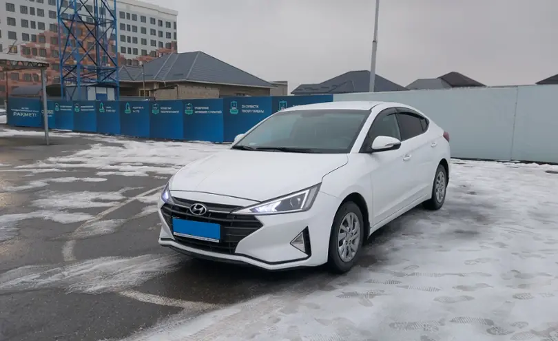 Hyundai Elantra 2019 года за 8 000 000 тг. в Шымкент