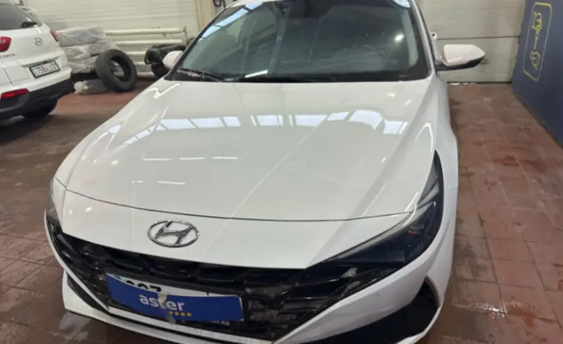 Hyundai Elantra 2021 года за 9 500 000 тг. в Астана фото 2
