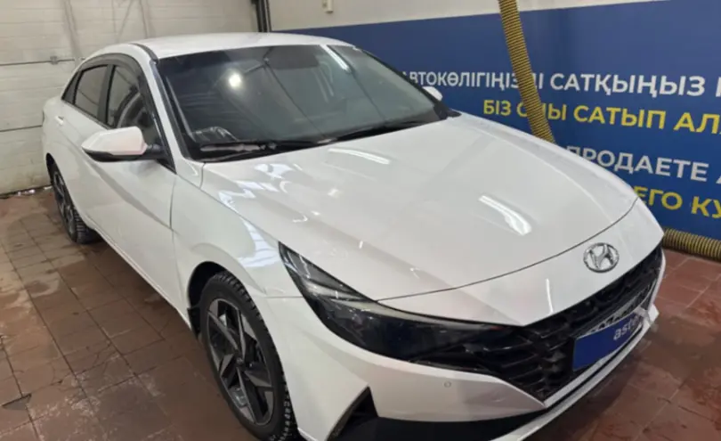 Hyundai Elantra 2021 года за 9 500 000 тг. в Астана фото 3