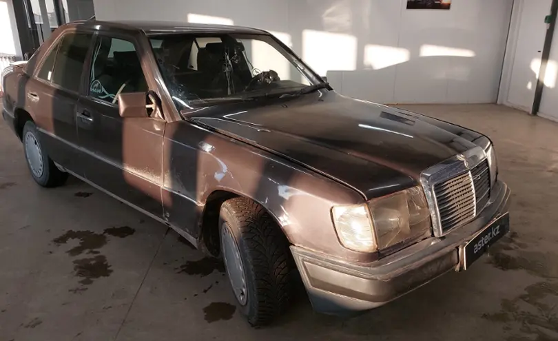 Mercedes-Benz W124 1992 года за 1 200 000 тг. в Астана фото 2