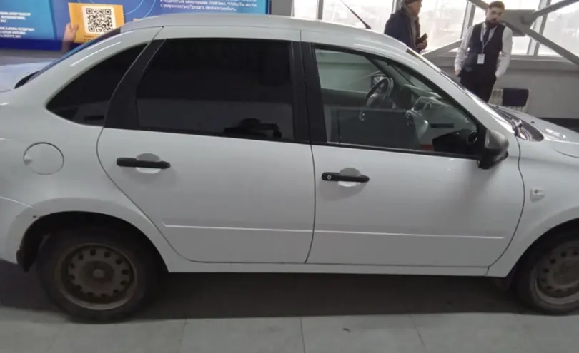 LADA (ВАЗ) Granta 2018 года за 4 000 000 тг. в Уральск фото 4