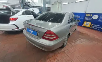 Mercedes-Benz C-Класс 2003 года за 3 500 000 тг. в Астана