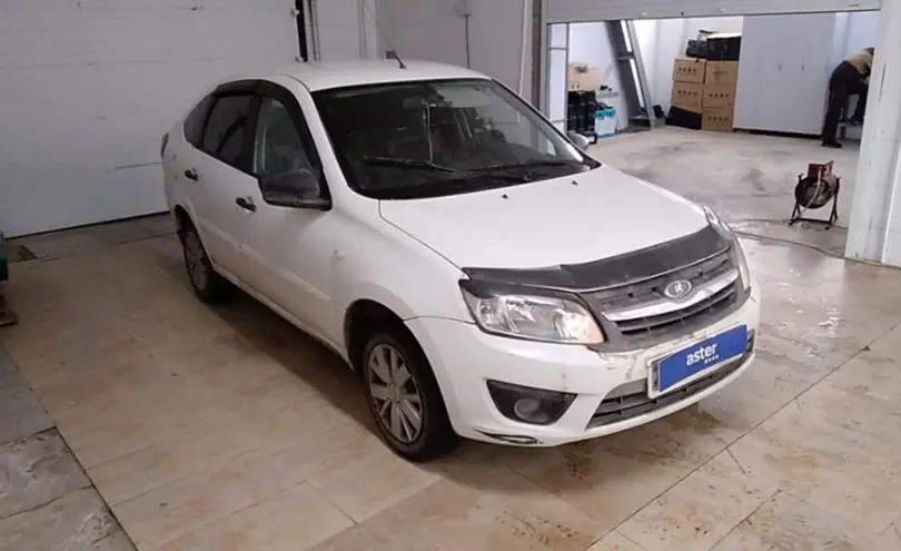 LADA (ВАЗ) Granta 2018 года за 3 000 000 тг. в Актобе фото 3