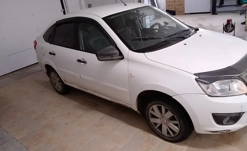 LADA (ВАЗ) Granta 2018 года за 3 000 000 тг. в Актобе фото 4