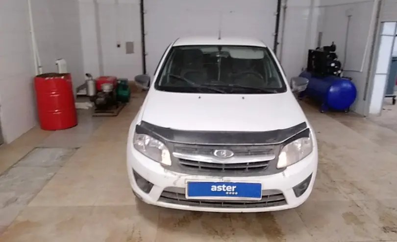 LADA (ВАЗ) Granta 2018 года за 3 000 000 тг. в Актобе фото 2