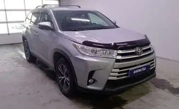 Toyota Highlander 2019 года за 19 000 000 тг. в Павлодар фото 3