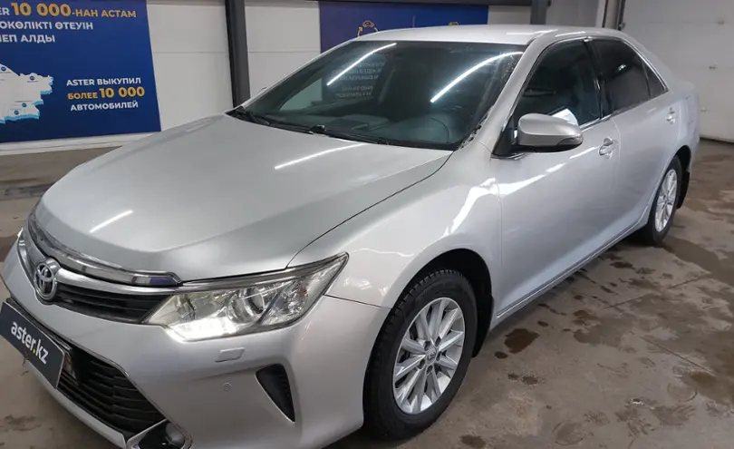 Toyota Camry 2015 года за 9 500 000 тг. в Астана