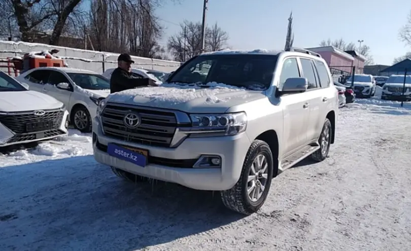 Toyota Land Cruiser 2021 года за 40 000 000 тг. в Алматы