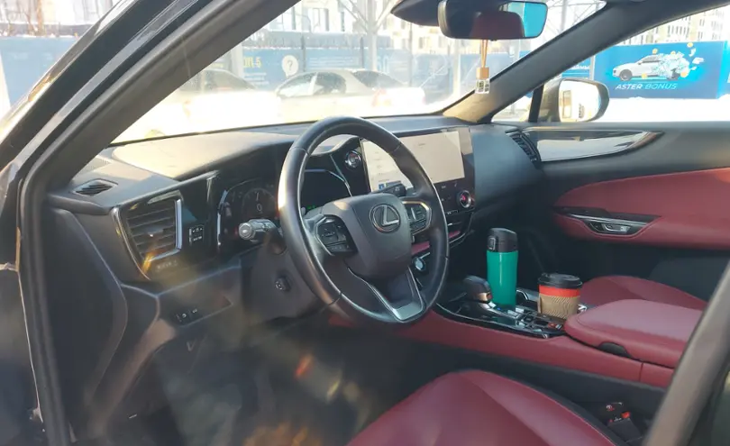 Lexus NX 2021 года за 24 000 000 тг. в Алматы фото 5