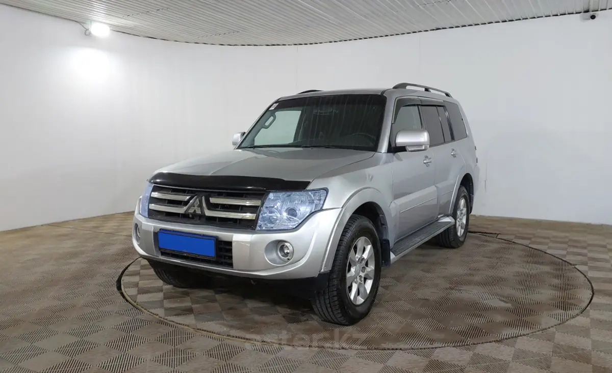 2012 Mitsubishi Pajero