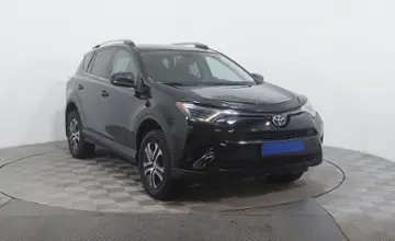 Toyota RAV4 2018 года за 10 250 000 тг. в Астана фото 3