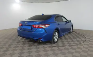 Toyota Camry 2019 года за 10 250 000 тг. в Шымкент