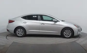 Hyundai Elantra 2018 года за 7 690 000 тг. в Астана фото 4