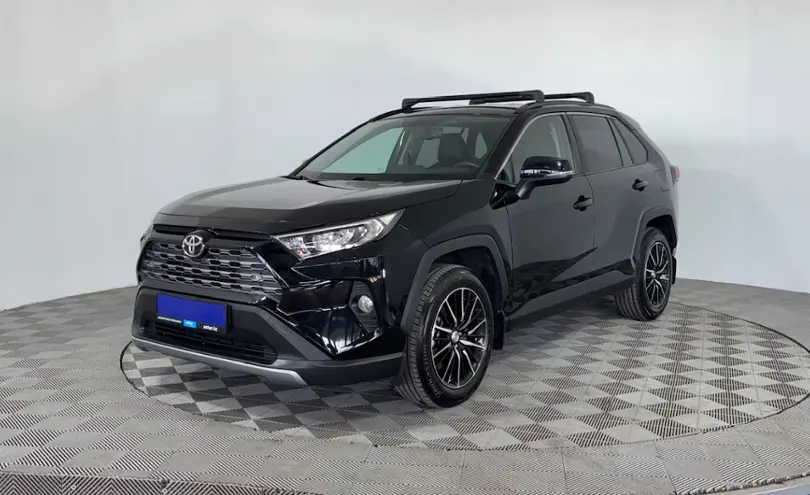 Toyota RAV4 2020 года за 16 700 000 тг. в Караганда