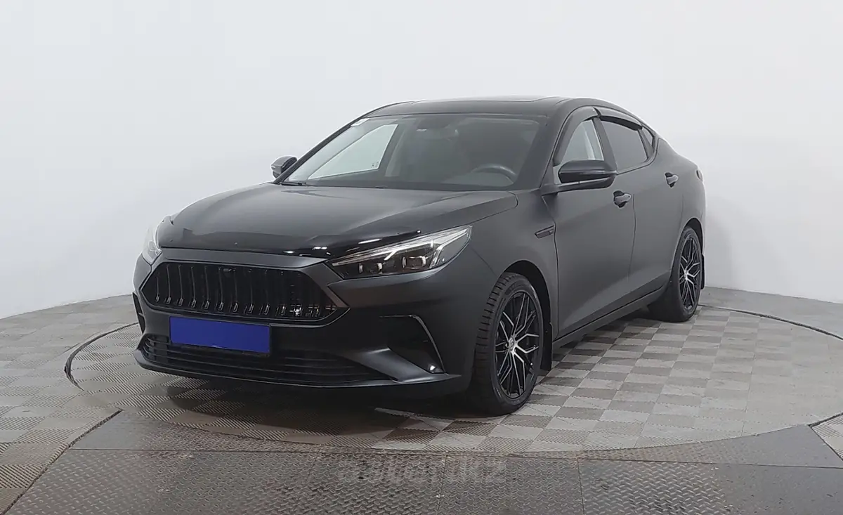 2023 JAC J7