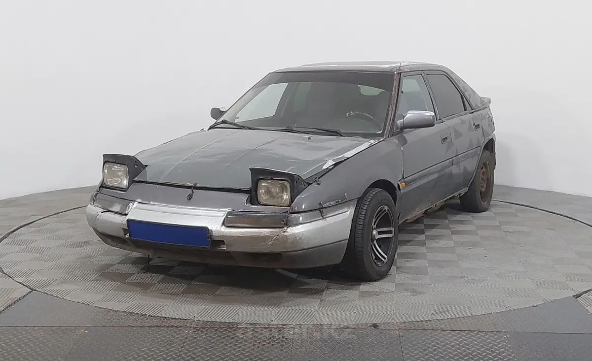 1992 Mazda 323