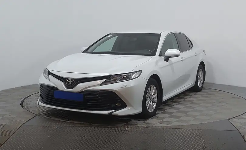 Toyota Camry 2020 года за 12 990 000 тг. в Астана