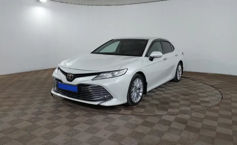 Toyota Camry 2021 года за 15 700 000 тг. в Шымкент