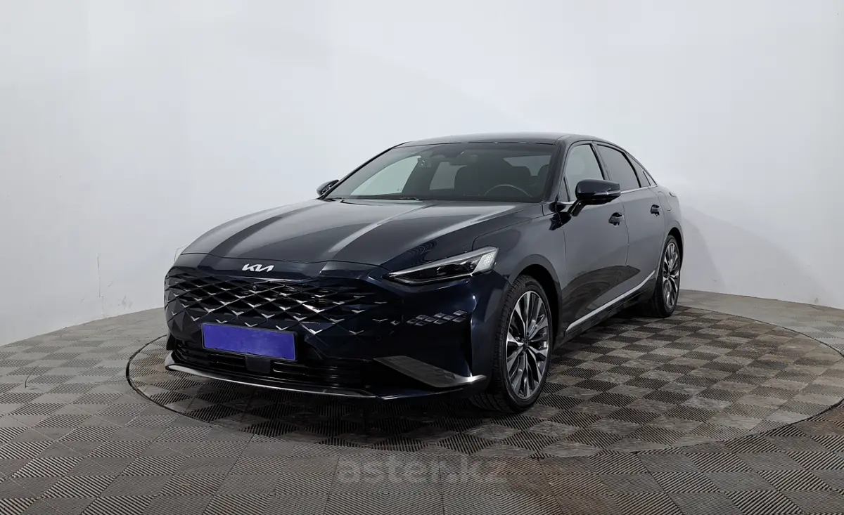 2021 Kia K8