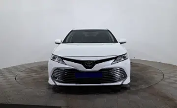 Toyota Camry 2019 года за 13 680 000 тг. в Астана фото 2