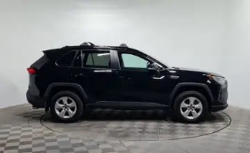 Toyota RAV4 2021 года за 17 500 000 тг. в Алматы фото 4