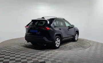 Toyota RAV4 2021 года за 17 500 000 тг. в Алматы