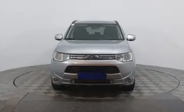 Mitsubishi Outlander 2013 года за 7 190 000 тг. в Астана фото 2