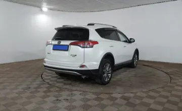 Toyota RAV4 2017 года за 10 990 000 тг. в Шымкент