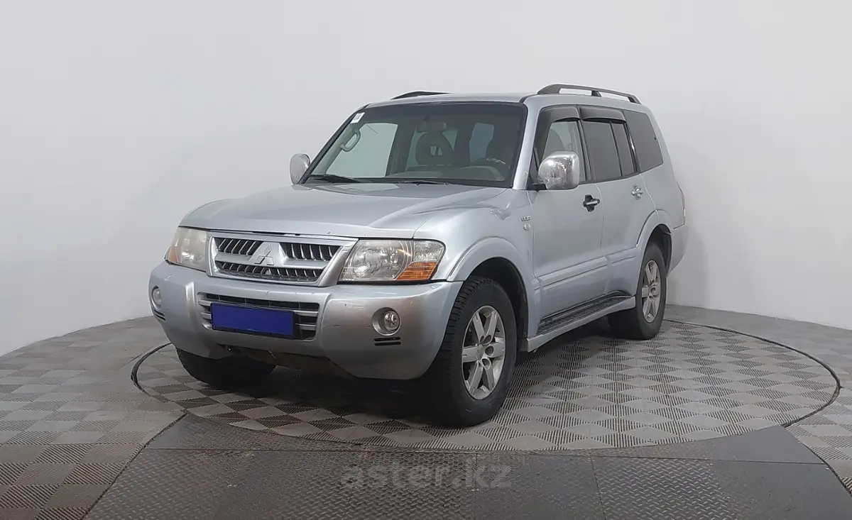 2005 Mitsubishi Pajero