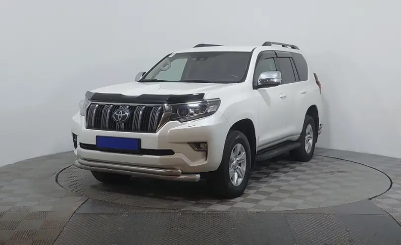 Toyota Land Cruiser Prado 2020 года за 26 000 000 тг. в Астана