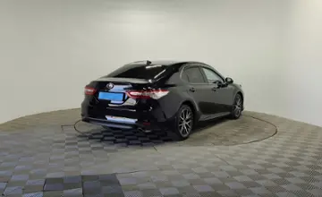 Toyota Camry 2021 года за 17 100 000 тг. в Алматы
