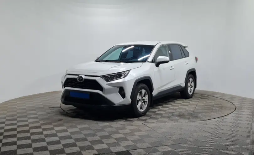 Toyota RAV4 2022 года за 14 550 000 тг. в Алматы